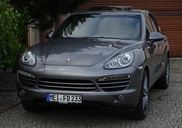 Porsche Cayenne cena 67700 przebieg: 221900, rok produkcji 2011 z Kałuszyn małe 742